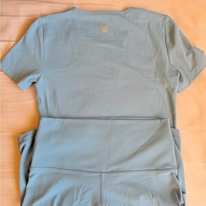 TNA Aritzia Action Set in size S